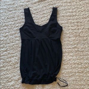 lululemon black tank size 6